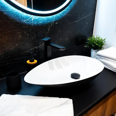 Aparts4u - Kras A302 Z Prywatnym Jacuzzi, Sauna I Widokiem Na Gory Lägenhet